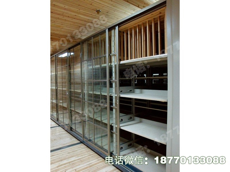 乌恰县美术馆移门文层板栅格储藏柜